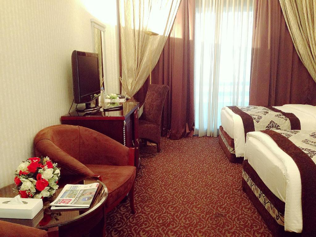 Abjad Grand Hotel Dubai Room photo