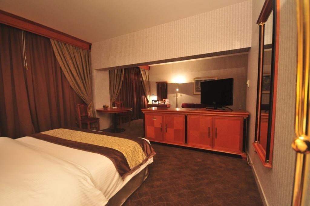 Abjad Grand Hotel Dubai Room photo